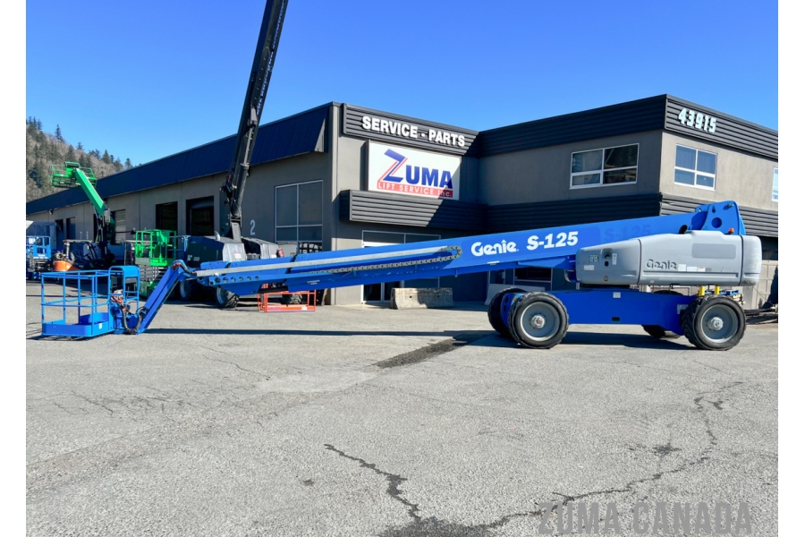 2012-Genie  S125