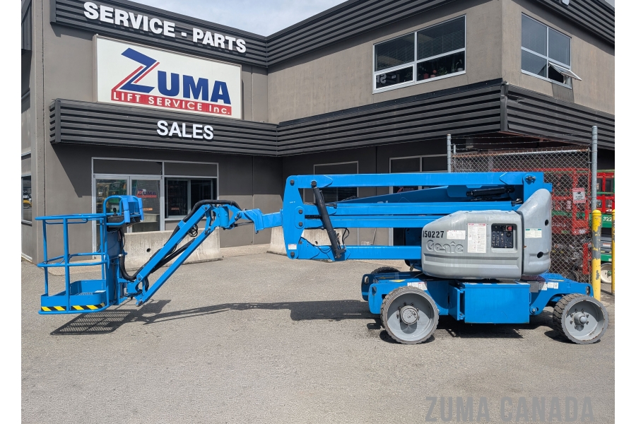 2015-Genie  Z40/23N