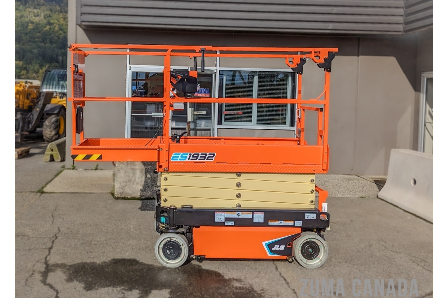 NEW-JLG ES1932