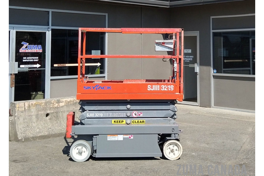 2013-Skyjack SJIII-3219