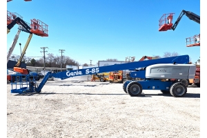 2015-Genie  S85